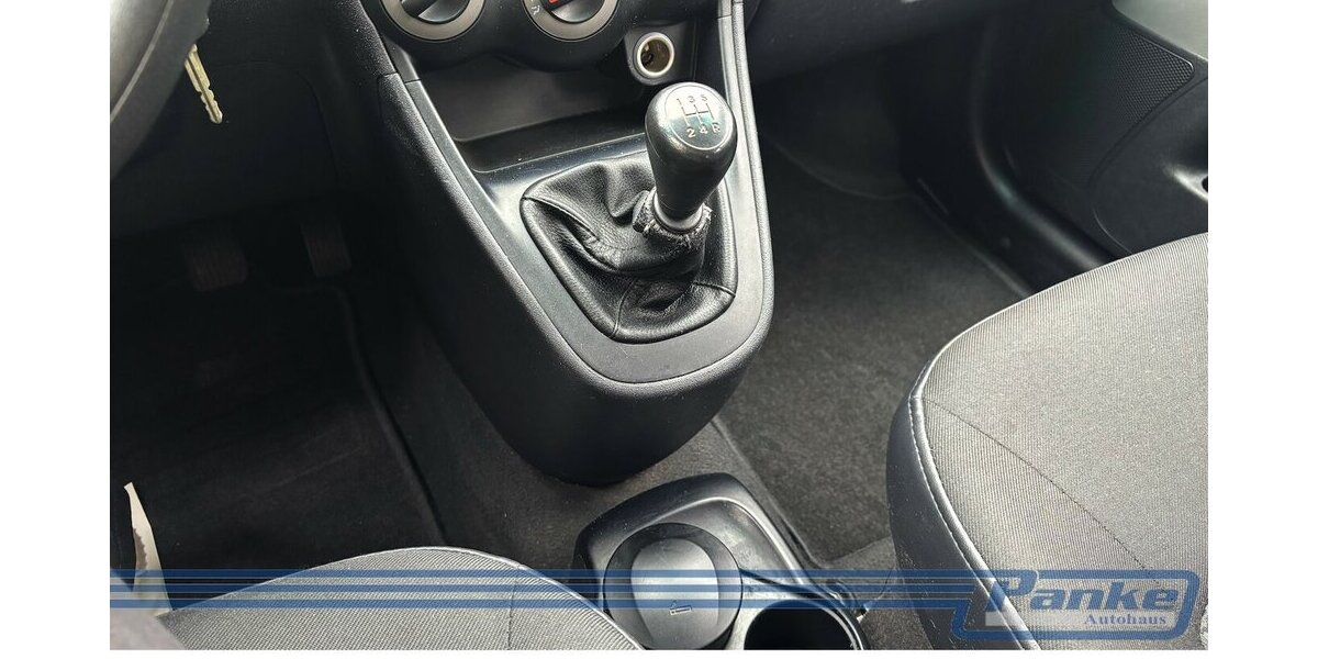 Hyundai i10 5 Star*TÜV09/27*USB*2.E-Fenster* 139.850 km 3.890 &euro; Berlin 13187