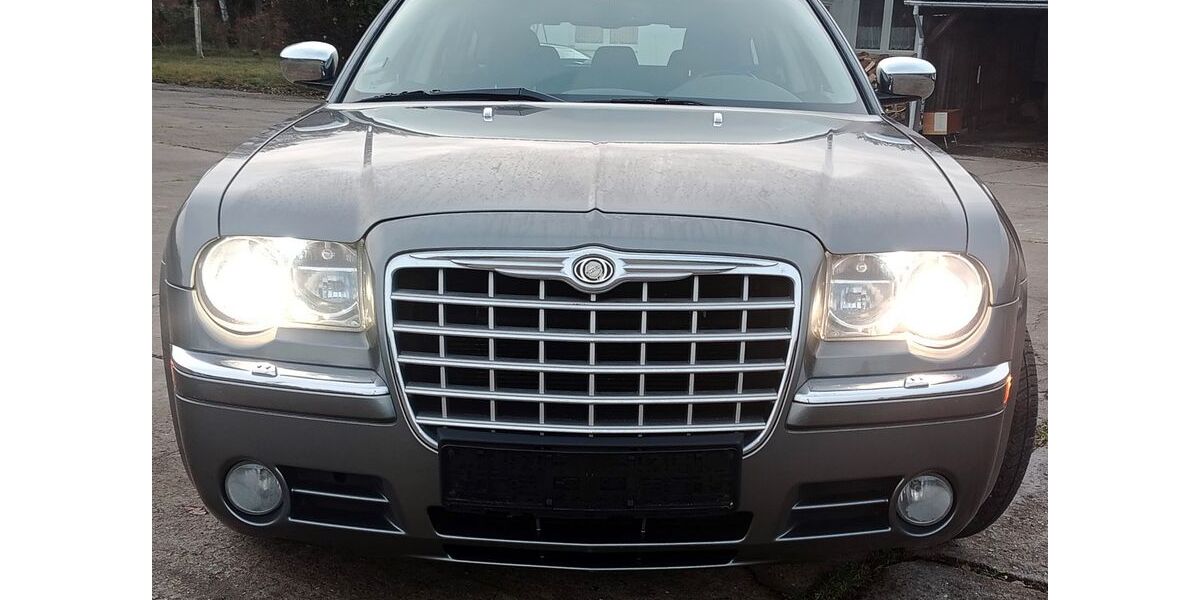 Chrysler 300C 174.050 km 7.950 &euro; Boizenburg 19258