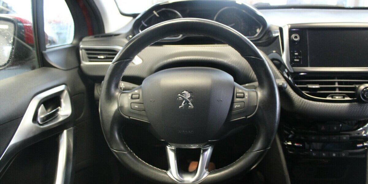 Peugeot 2008 BlueHDi FAP Aut. Allure 68.747 km 13.980 &euro; Euskirchen 53881