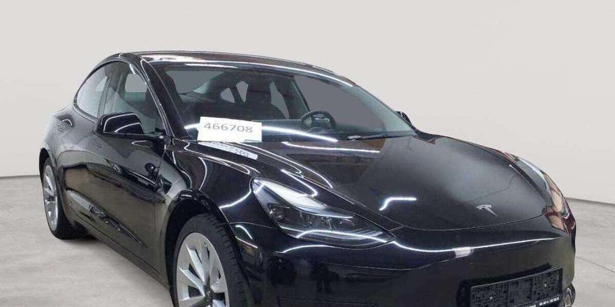 Tesla Model 3 46.163 km 23.590 &euro; Fernwald-Steinbach 35463