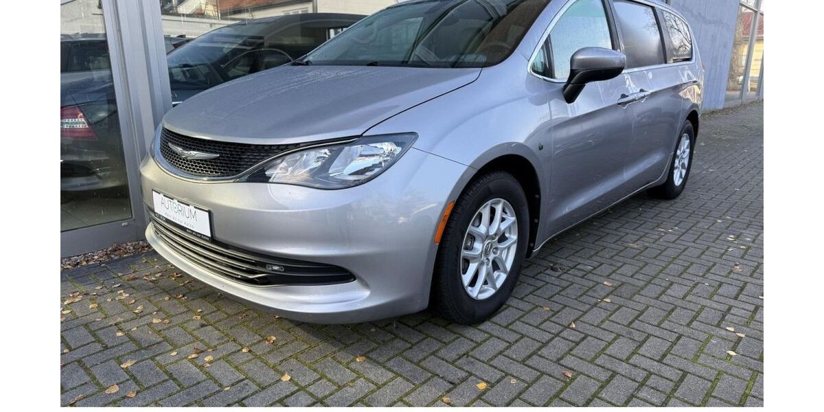 Chrysler Pacifica 49.234 km 21.999 &euro; Berlin 13127