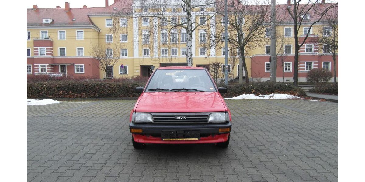 Toyota Starlet 141.199 km 1.699 &euro; Dresden 01237