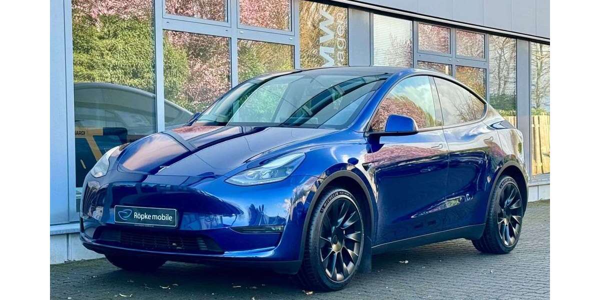 Tesla Model Y 83.738 km 32.890 &euro; Paderborn 33100