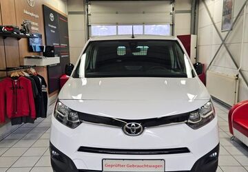 Toyota Proace City 27.241 km 18.990 &euro; Wittenberg 06886