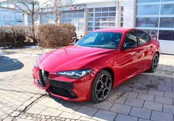 Alfa Romeo Giulia 4.700 km 35.900 &euro; Weilheim 82362