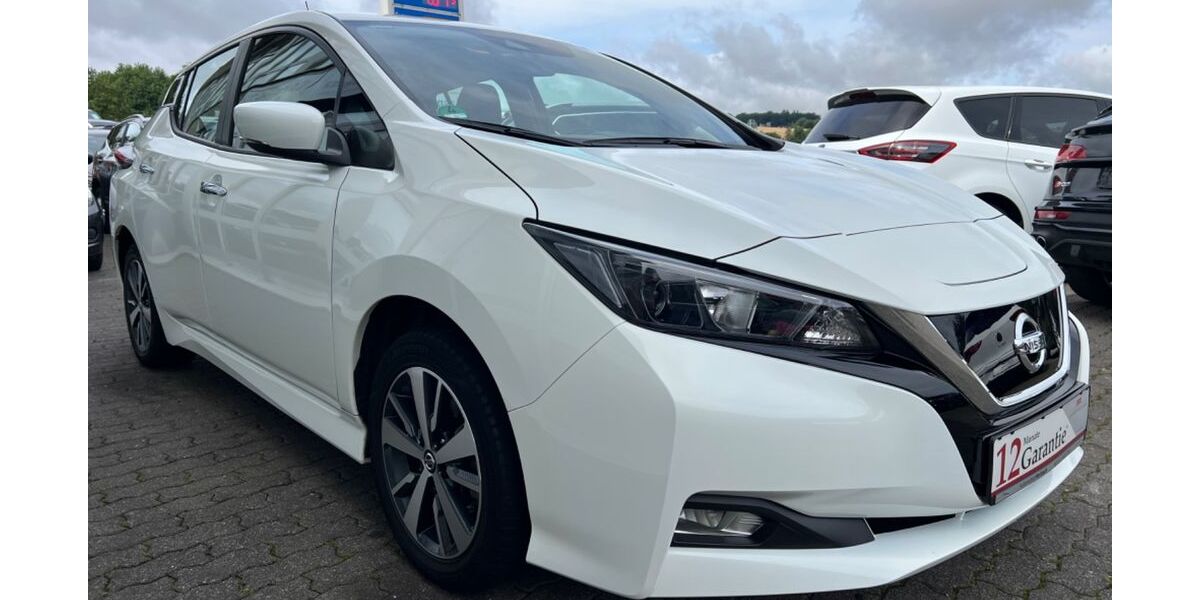 Nissan Leaf 24.780 km 13.999 &euro; Morbach 54497