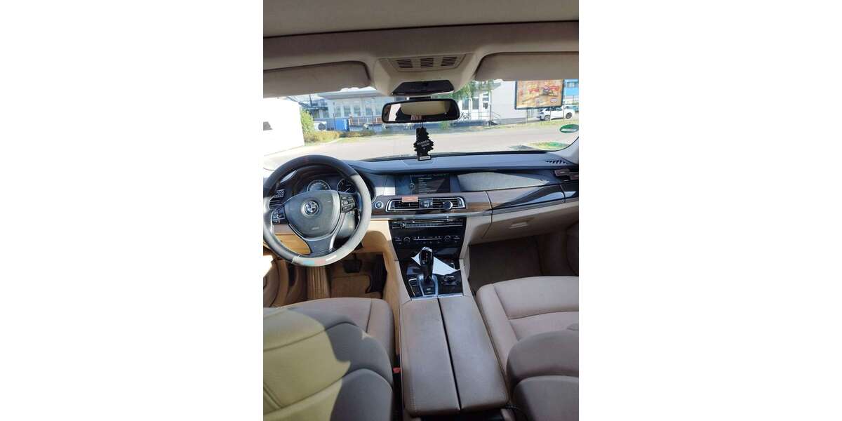 BMW 730 250.000 km 9.000 &euro; Augsburg 86161