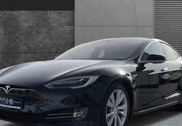 Tesla Model S 182.395 km 19.690 &euro; Freising 85354
