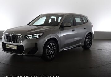 BMW iX1 12.913 km 50.350 &euro; Aachen 52078