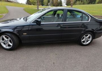 BMW 323 411.000 km 2.650 &euro; Görwihl 79733