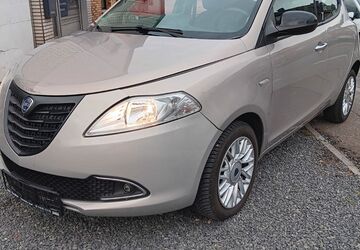 Lancia Ypsilon 92.500 km 4.999 &euro; Alsdorf 52477