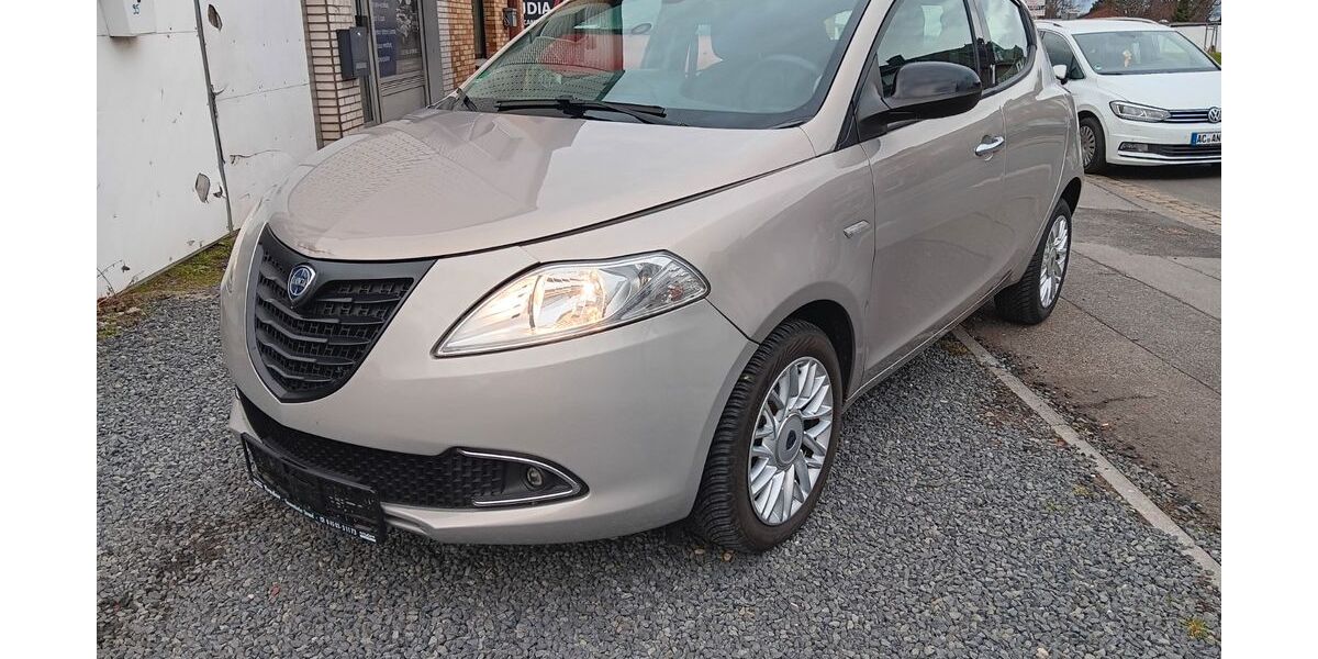 Lancia Ypsilon 92.500 km 4.999 &euro; Alsdorf 52477