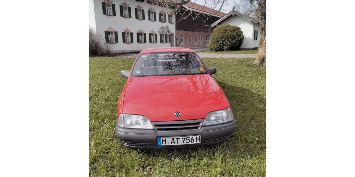 Opel Omega 189.000 km 2.990 &euro; Holzkirchen 83607