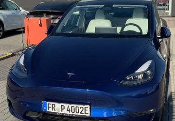 Tesla Model Y 27.990 km 52.890 &euro; Merzhausen 79249