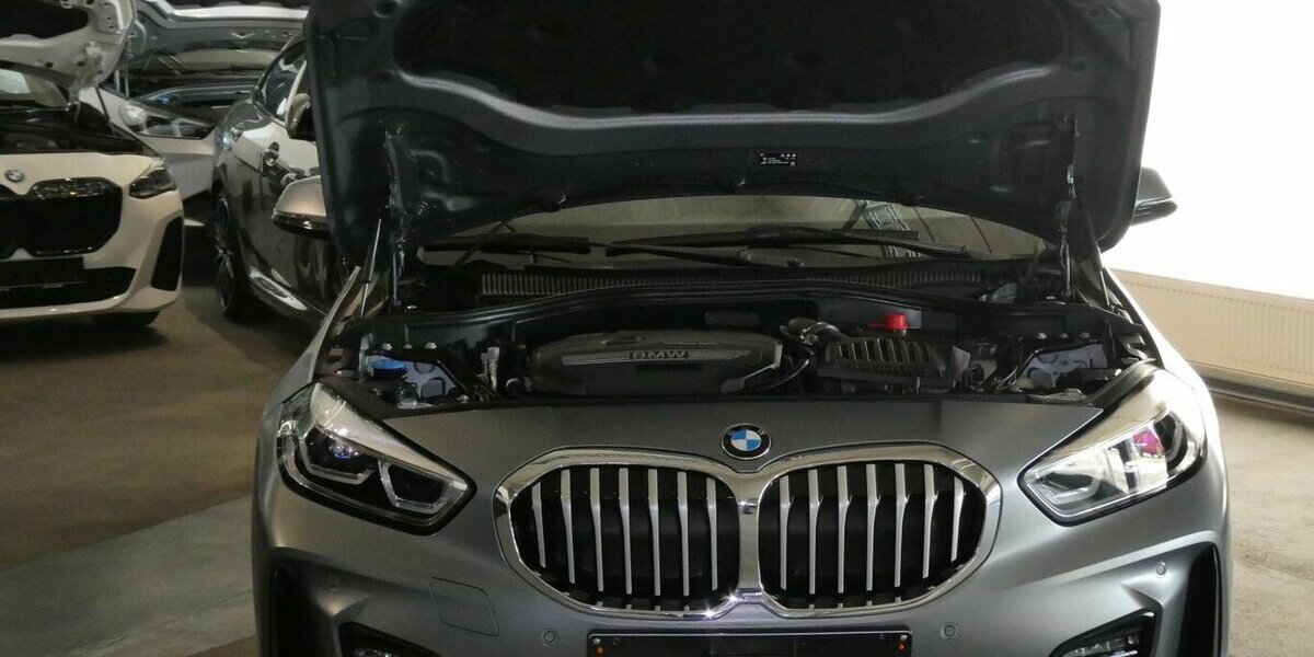 BMW 118i MSport Navi Prof,HUD,Pan.Dach,NP: 59.671 28.500 km 29.990 &euro; Landshut 84030