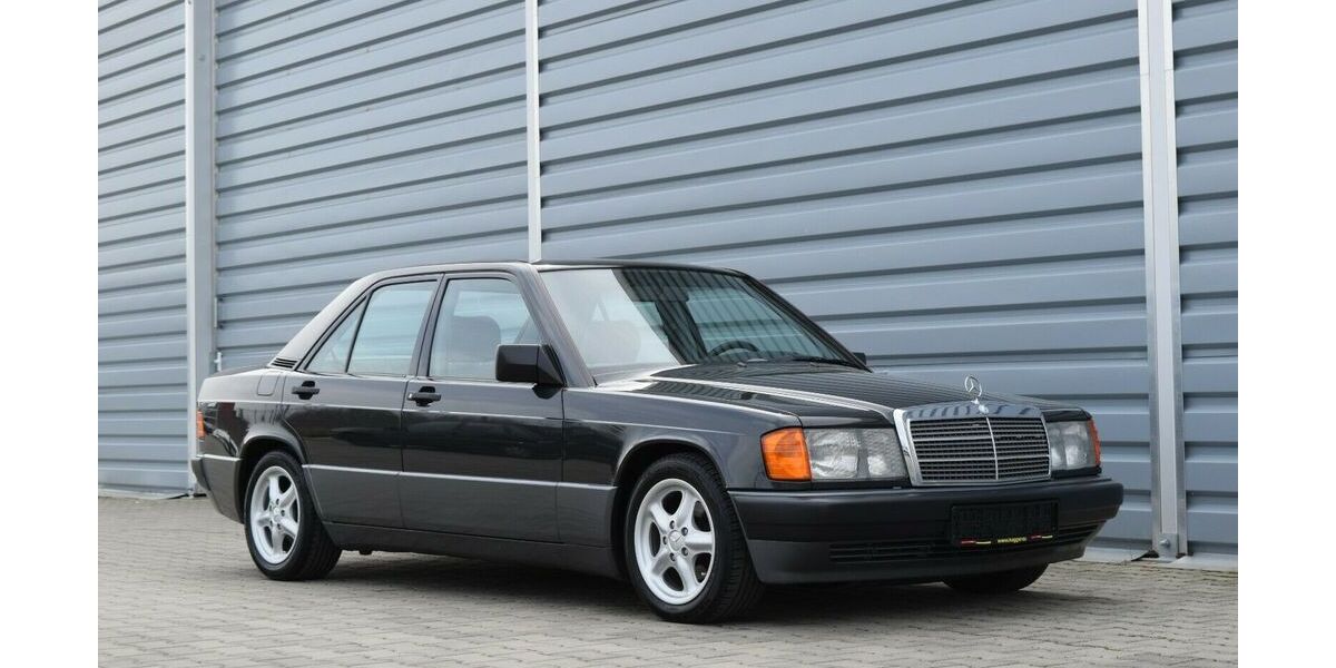 Mercedes-Benz 190 266.500 km 9.900 &euro; Bautzen 02625