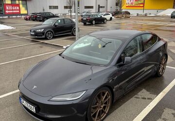 Tesla Model 3 23.500 km 35.500 &euro; Uhingen 73066