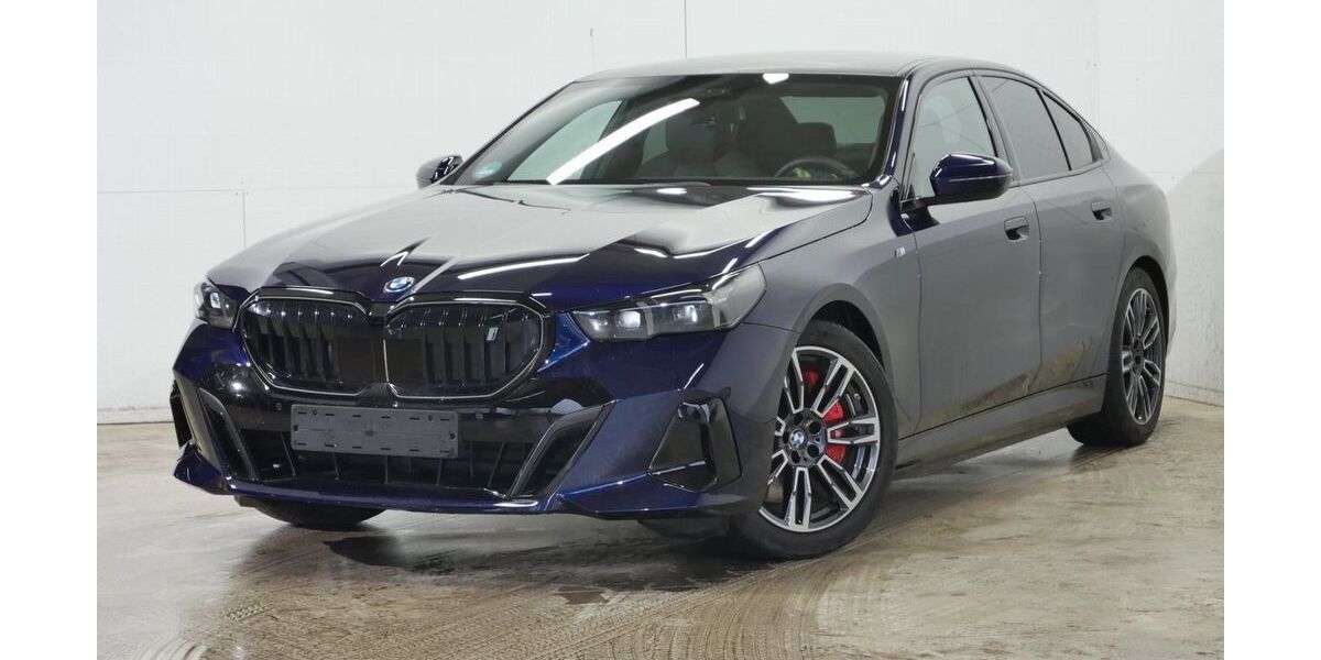 BMW i5 25.400 km 58.690 &euro; Oberhaching bei München 82041