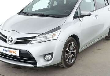 Toyota Verso 114.976 km 15.990 &euro; Köln 50739