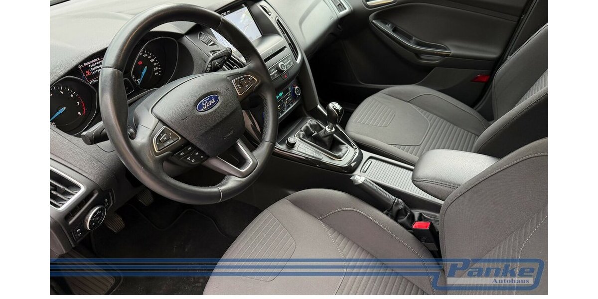 Ford Focus Titanium*AHK*SHZ*Tempo*Keyless*Navi* 117.279 km 9.380 &euro; Berlin 13187