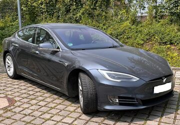 Tesla Model S 154.600 km 24.500 &euro; München 80639