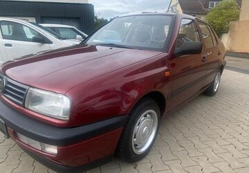VW Vento 104.288 km 4.900 &euro; Wiesbaden 65201