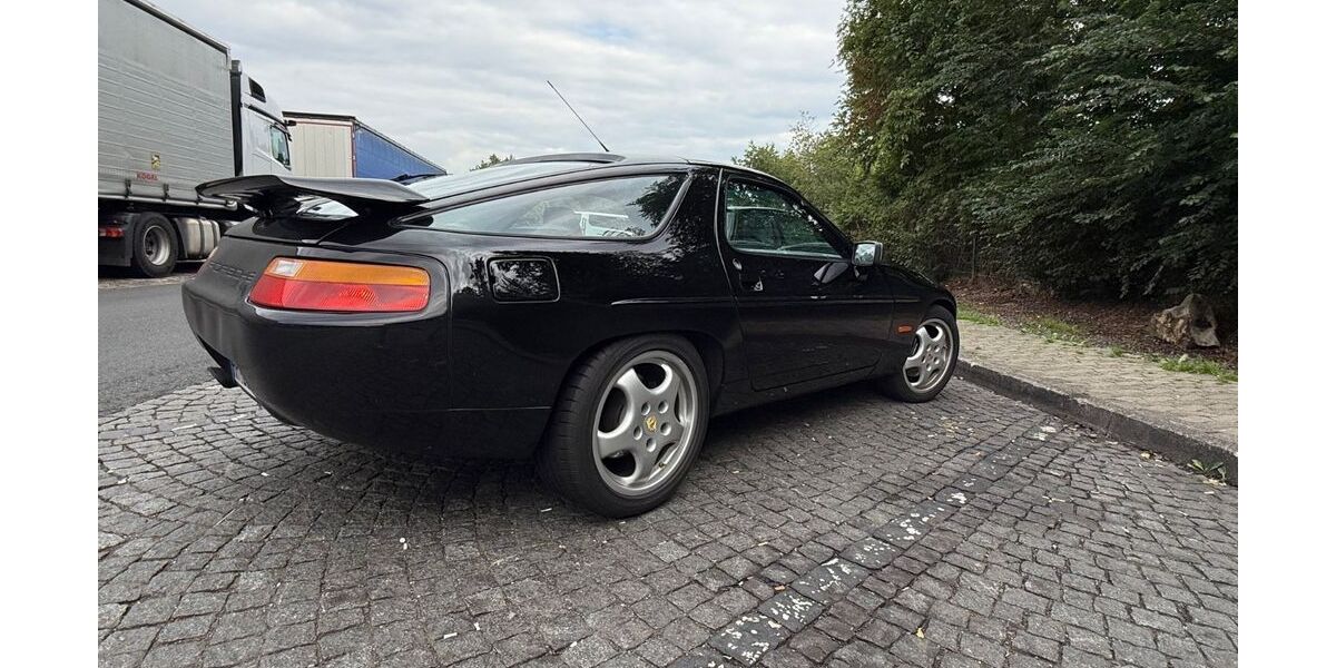 Porsche 928 144.000 km 32.000 &euro; Bodman-Ludwigshafen 78351