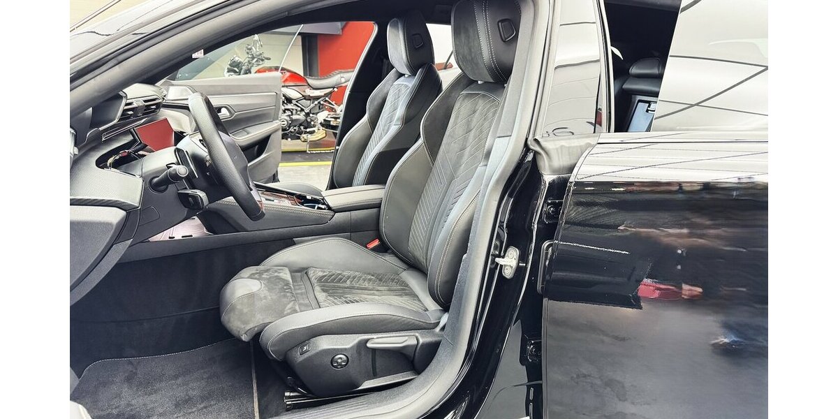 Peugeot 508 SW GT 130 BlueHdi FULL LED Panoramakamera 46.200 km 24.480 &euro; Lich 35423