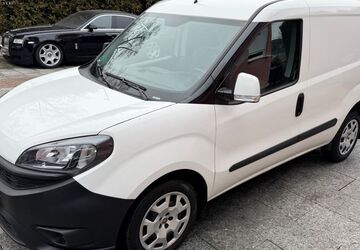 Fiat Doblo 58.000 km 8.980 &euro; München 81827