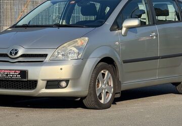 Toyota Corolla Verso 110.000 km 5.990 &euro; Oer-Erkenschwick 45739