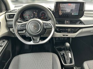 Suzuki SWIFT COMFORT CVT HYBRID Comfort+ 3.500 km 17.990 &euro; Höhenkirchen-Siegertsbrun 85635