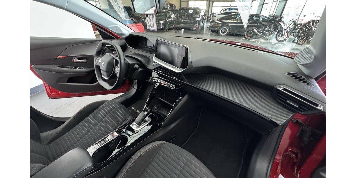 Peugeot 208 e- 136 Active Pack 1.Hand Carplay Sitzhzg 35.300 km 14.870 &euro; Lich 35423