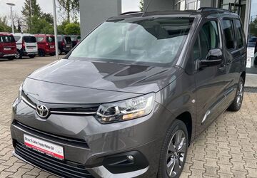 Toyota Proace City 17.235 km 25.999 &euro; Königsbrunn / Augsburg 86343