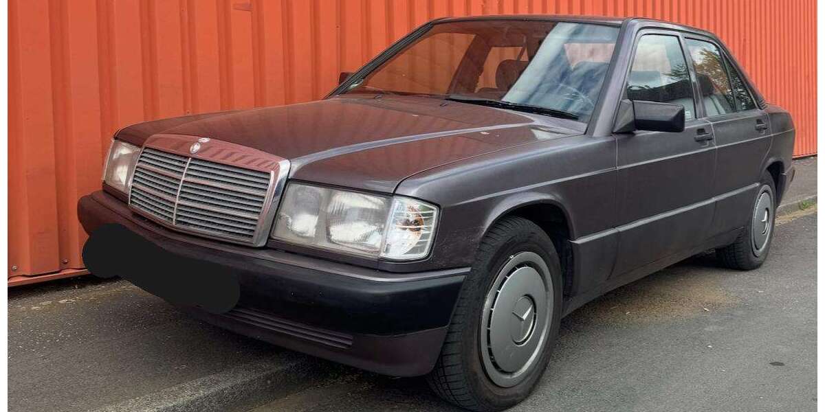 Mercedes-Benz 190 270.000 km 6.700 &euro; Frankfurt 60386