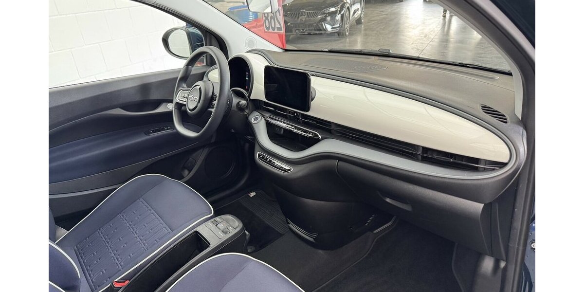 Fiat 500e Action 1.Hand Carplay 9.751 km 14.670 &euro; Lich 35423