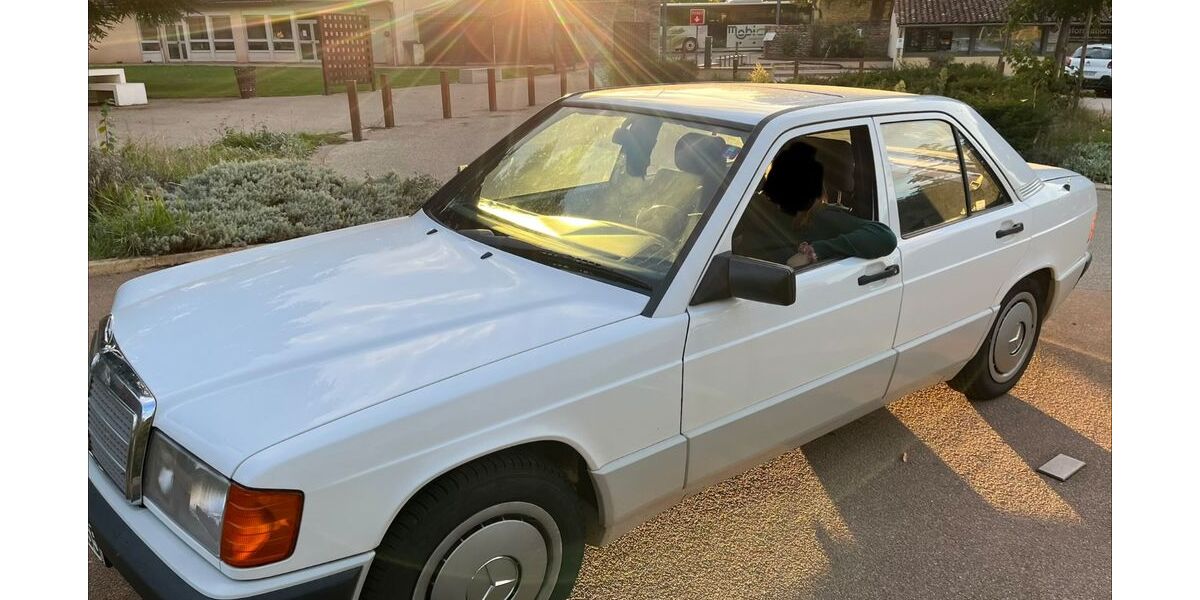 Mercedes-Benz 190 340.000 km 3.900 &euro; Baden-Baden 76534