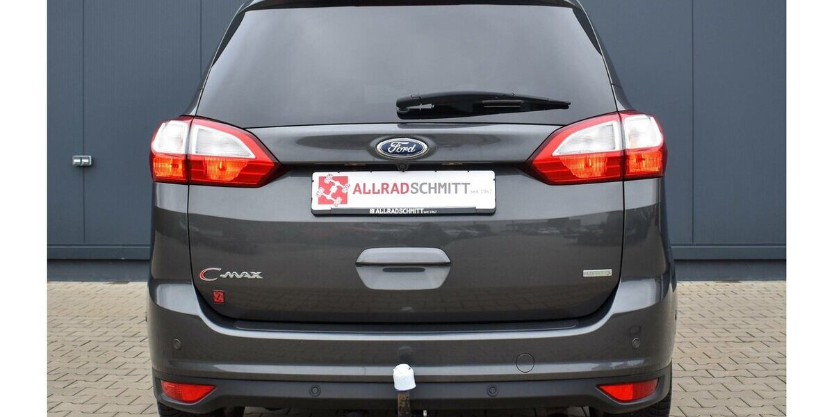 Ford Grand C-MAX Titanium EcoBoost 1.5l M/T 71.415 km 13.450 &euro; Höchberg-Würzburg 97204