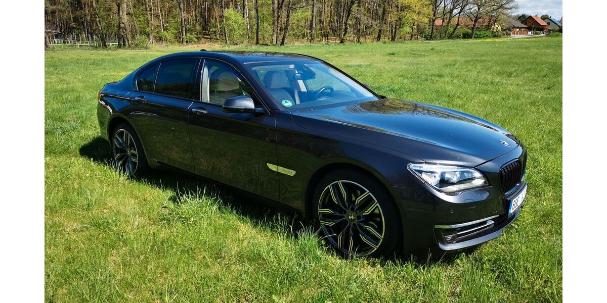 BMW 730 204.000 km 16.700 &euro; Dresden 01069