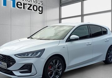 Ford Focus 12.300 km 23.990 &euro; Schramberg 78713