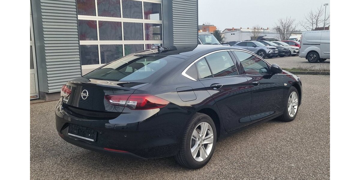 Opel Insignia 1.5 D Elegance Klimaautomatik NAVI 107.000 km 15.699 &euro; Landau 76829