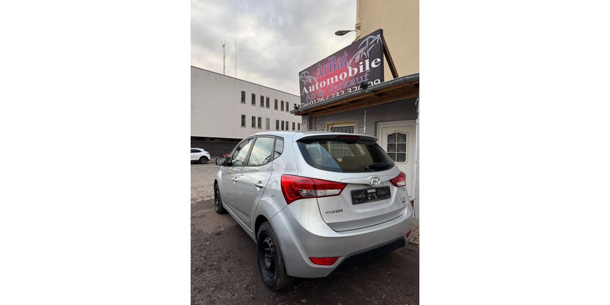 Hyundai ix20 98.000 km 5.500 &euro; Magdeburg 39106