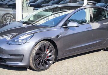 Tesla Model 3 65.335 km 32.450 &euro; Dieburg 64807