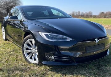 Tesla Model S 235.972 km 18.975 &euro; Sehnde 31319