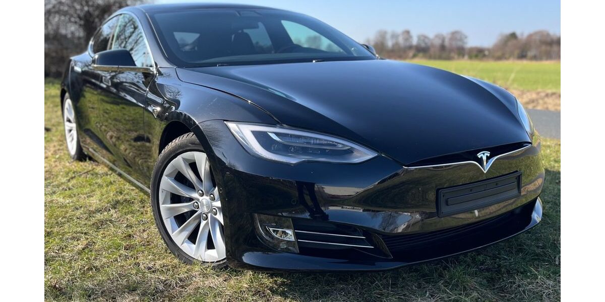 Tesla Model S 235.972 km 18.975 &euro; Sehnde 31319