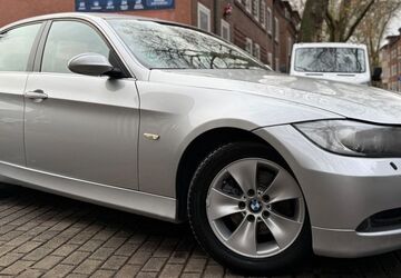 BMW 323 77.000 km 9.490 &euro; Duisburg 47166