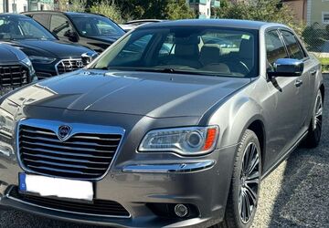 Lancia Thema 142.000 km 11.999 &euro; Waging am See 83329