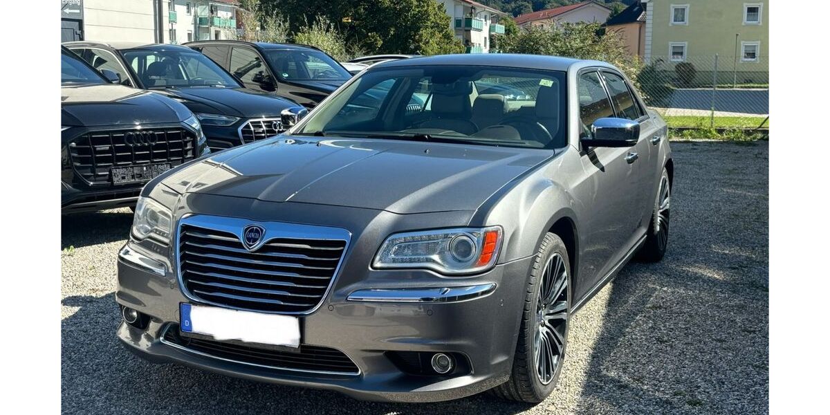Lancia Thema 142.000 km 11.999 &euro; Waging am See 83329