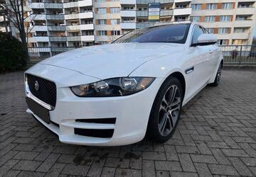 Jaguar XE 123.000 km 12.999 &euro; Riesa 01587