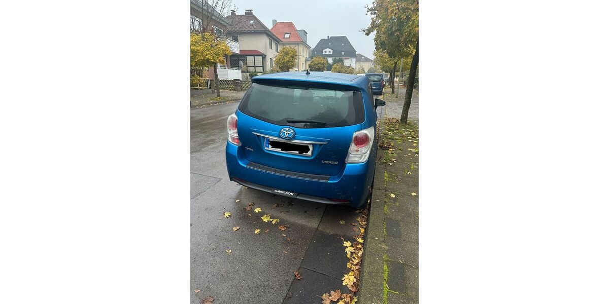 Toyota Verso 144.000 km 10.000 &euro; Bielefeld 33647