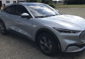 Ford Mustang Mach-E 27.000 km 32.590 &euro; Glauchau 08371